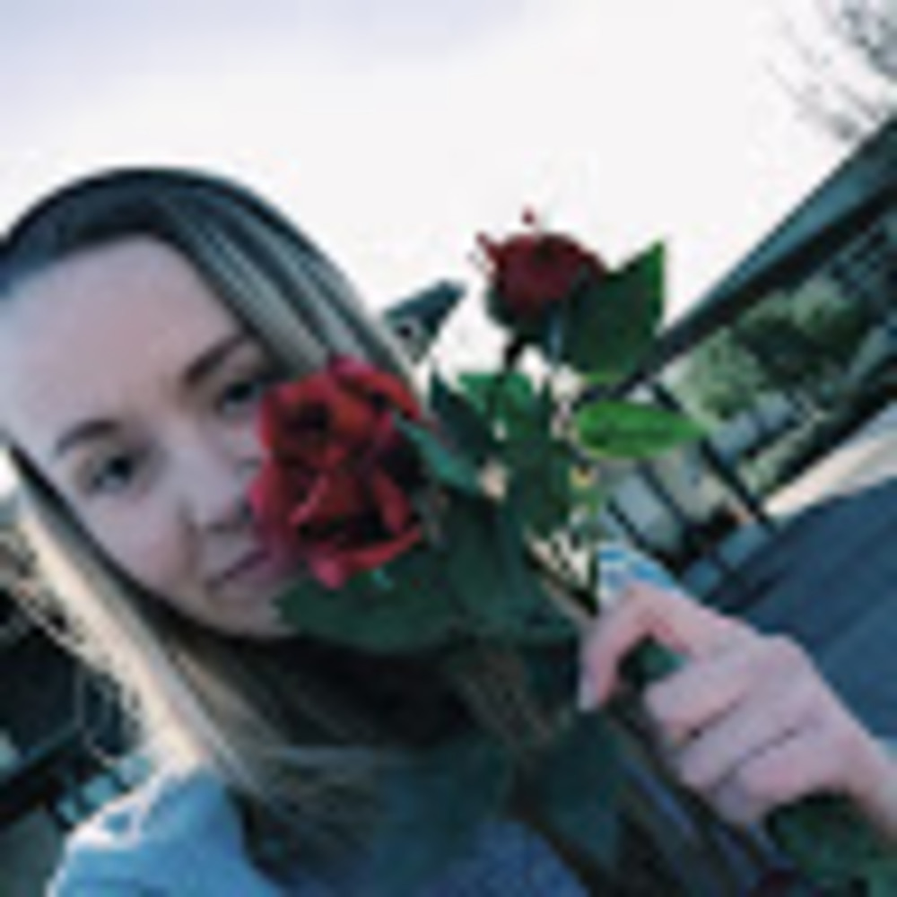 Meet your Posher, Chloe